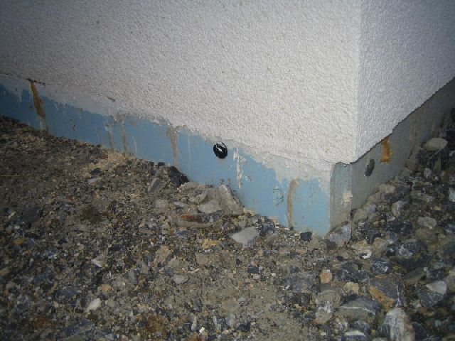 BAU.DE / BAU-Forum: 1. Bild zu Frage "Perimeterd&auml;mmung pr&uuml;fen: Ursachen f&uuml;r Sch&auml;den an Bodenplatte & Abdichtung?" im BAU-Forum "Au&szlig;enw&auml;nde und Fassaden"