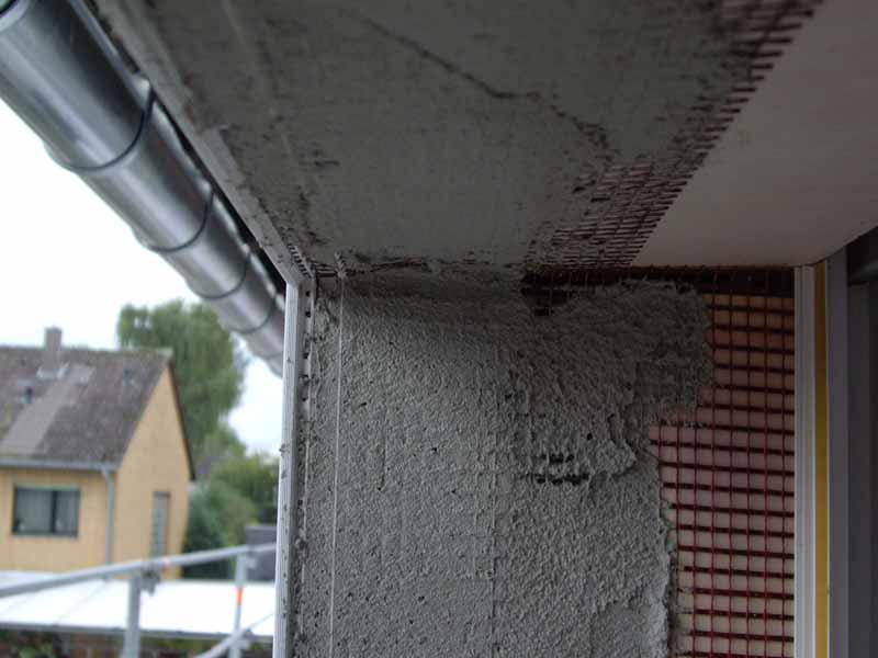 BAU.DE / BAU-Forum: 1. Bild zu Antwort "so noch einmal! ..." auf die Frage "WDVS Fassade: Risse, Wellen & Schatten &ndash; Baum&auml;ngel erkennen? Kosten f&uuml;r Sanierung?" im BAU-Forum "Au&szlig;enw&auml;nde und Fassaden"