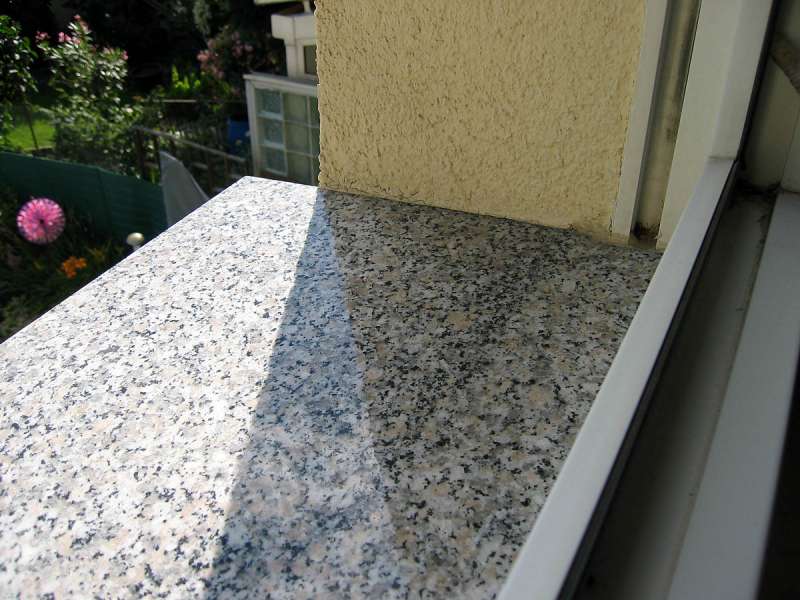 BAU.DE / BAU-Forum: 2. Bild zu Antwort "Fotos: Fensterbank-Details – Ursache für Feuchtigkeit?" auf die Frage "Feuchtigkeit nach Außendämmung: Ursachen, Folgen & Sanierung bei Reihenhäusern?" im BAU-Forum "Außenwände und Fassaden" BAU.DE / BAU-Forum: 2. Bild zu Antwort "Fotos: Fensterbank-Details – Ursache für Feuchtigkeit?" auf die Frage "Feuchtigkeit nach Außendämmung: Ursachen, Folgen & Sanierung bei Reihenhäusern?" im BAU-Forum "Außenwände und Fassaden"