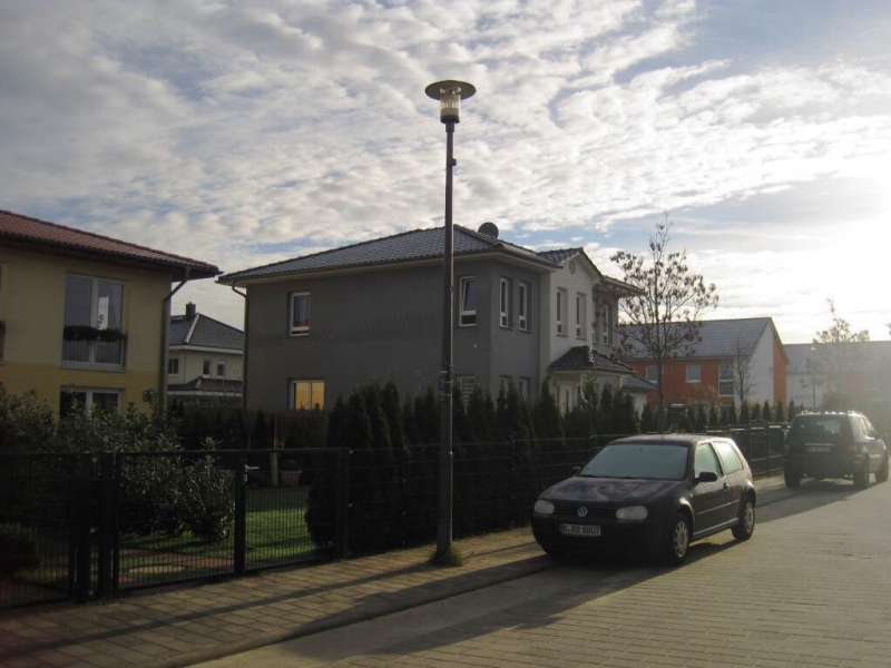 BAU.DE / BAU-Forum: 1. Bild zu Frage "Flecken am Au&szlig;enputz: Ursachen, Entfernung & Vorbeugung von Verf&auml;rbungen?" im BAU-Forum "Au&szlig;enw&auml;nde und Fassaden"