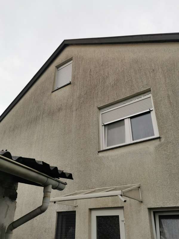 BAU.DE / Forum: 4. Bild zu Frage "(Regen) Wasser von der Hauswand ableiten" im Forum "Außenwände und Fassaden"