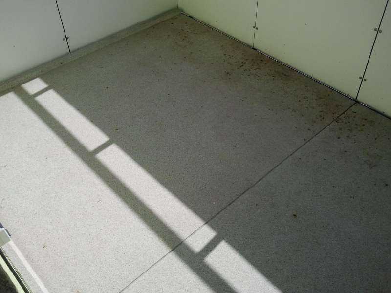 BAU.DE / BAU-Forum: 3. Bild zu Frage "Was habe ich für einen Balkonbodenbelag?" im BAU-Forum "Balkon und Terrasse"