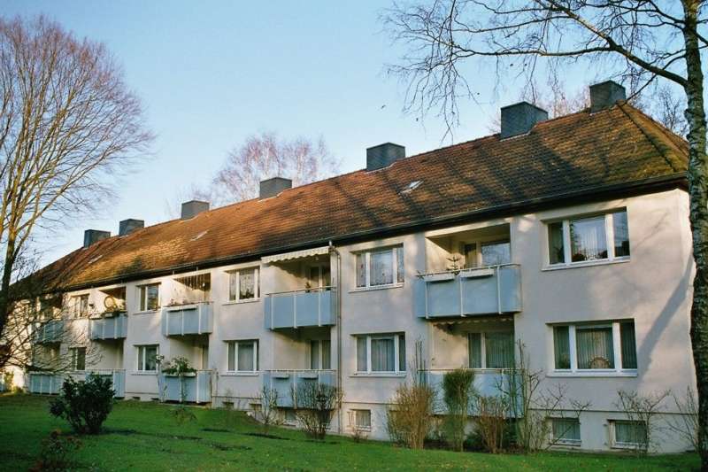 BAU.DE / BAU-Forum: 3. Bild zu Antwort "Preis für Schornsteinverkleidung ermittel." auf die Frage "Kosten Schornsteinverkleidung Schiefer und Dachrinnenerneuerung" im BAU-Forum "Dach" BAU.DE / BAU-Forum: 3. Bild zu Antwort "Preis für Schornsteinverkleidung ermittel." auf die Frage "Kosten Schornsteinverkleidung Schiefer und Dachrinnenerneuerung" im BAU-Forum "Dach"