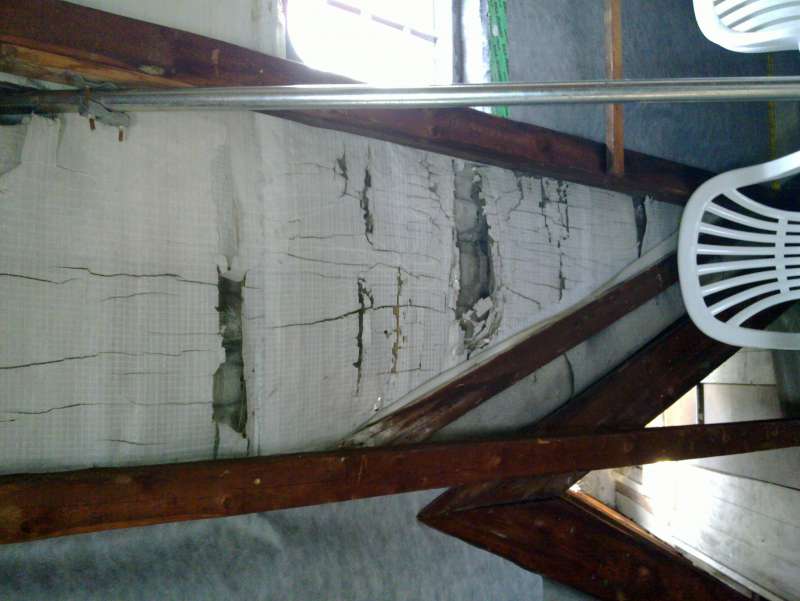 BAU.DE / BAU-Forum: 2. Bild zu Frage "Zwischensparrend&auml;mmung im Steildach: Anleitung, Materialien & Risiken bei Folie?" im BAU-Forum "Dach"