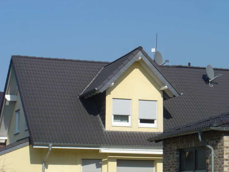 BAU.DE / BAU-Forum: 1. Bild zu Frage "Dachgaube entfernen & Dachfenster einbauen: Kosten, Baugenehmigung & Dachstuhl-&Auml;nderung?" im BAU-Forum "Dach"