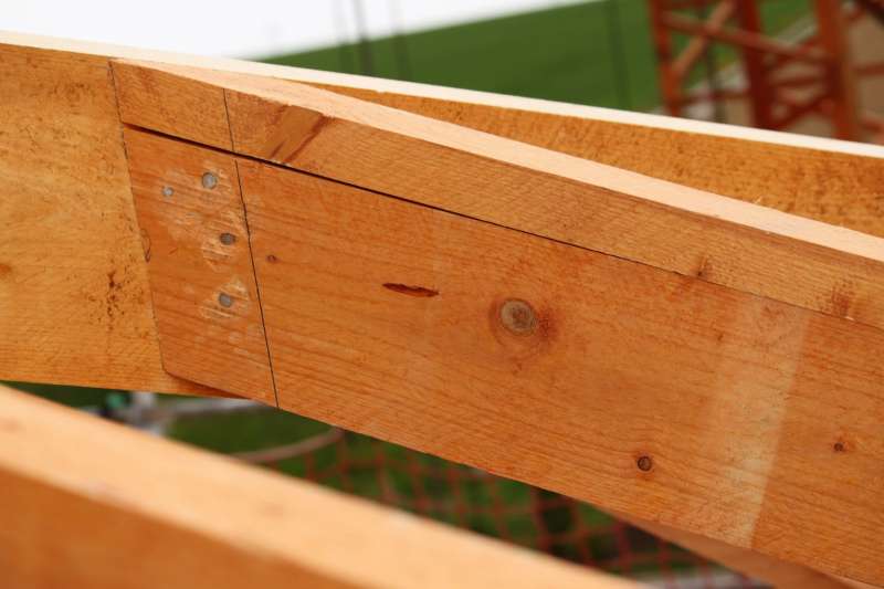 BAU.DE / BAU-Forum: 2. Bild zu Frage "Dachsparren prüfen: Abstände, Holzqualität & zusätzliche Verstärkung beim Walmdach?" im BAU-Forum "Dach" BAU.DE / BAU-Forum: 2. Bild zu Frage "Dachsparren prüfen: Abstände, Holzqualität & zusätzliche Verstärkung beim Walmdach?" im BAU-Forum "Dach"