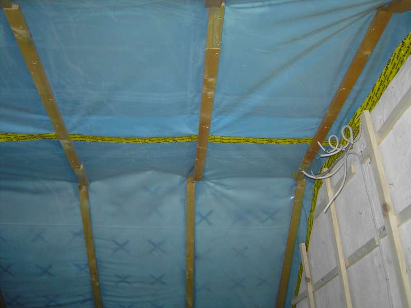 BAU.DE / BAU-Forum: 3. Bild zu Frage "Dachausbau: D&auml;mmung, Verlattung & GKP-Beplankung &ndash; Reihenfolge, Folie pr&uuml;fen!" im BAU-Forum "Dach"