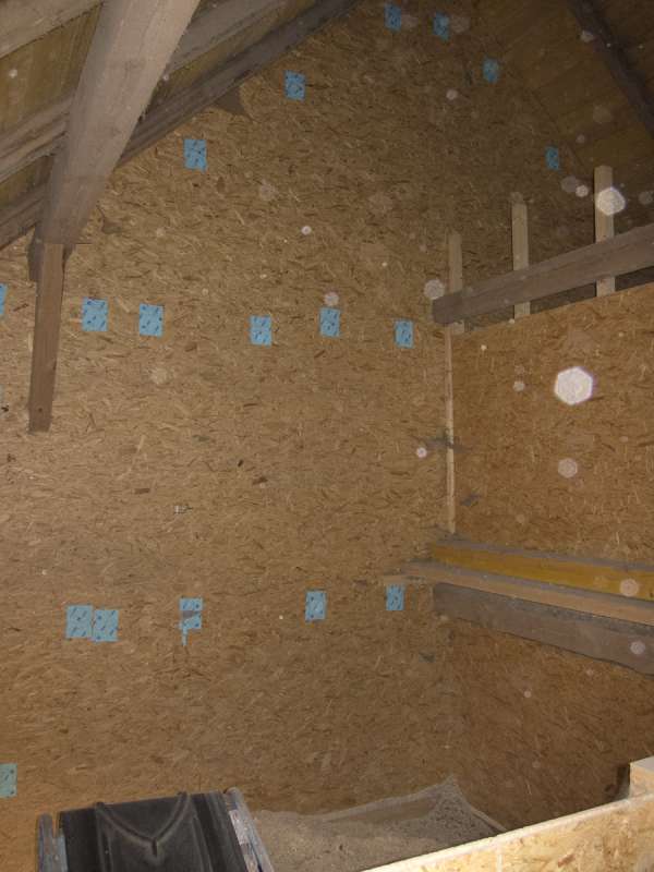 BAU.DE / BAU-Forum: 1. Bild zu Frage "Dampfbremse an Brandschutzwand abdichten: OSB zu Ziegel, Risiken & L&ouml;sungen (BJ 1907)" im BAU-Forum "Dach"