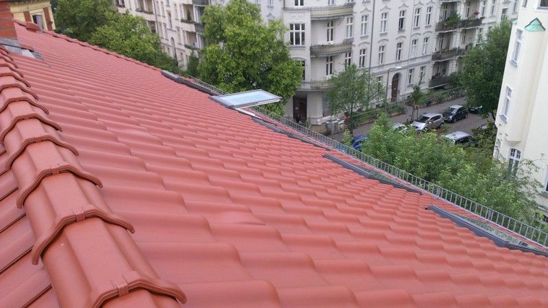 BAU.DE / BAU-Forum: 2. Bild zu Antwort "Velux Wassereintritt: Dachneigung, Eindeckung & Unterkonstruktion" auf die Frage "Velux Dachfenster: Wassereintritt bei Kälte – Ursachen, Kondensat & Lösungen?" im BAU-Forum "Dach" BAU.DE / BAU-Forum: 2. Bild zu Antwort "Velux Wassereintritt: Dachneigung, Eindeckung & Unterkonstruktion" auf die Frage "Velux Dachfenster: Wassereintritt bei Kälte – Ursachen, Kondensat & Lösungen?" im BAU-Forum "Dach"