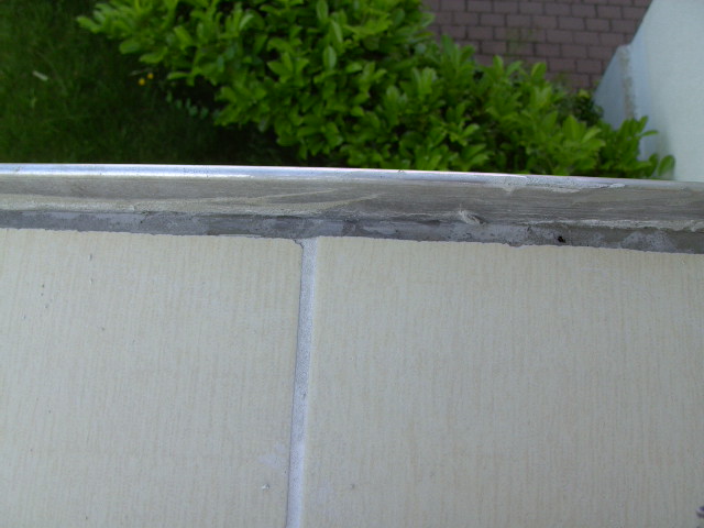 BAU.DE / BAU-Forum: 1. Bild zu Frage "Fliesen-Randfuge, wie am besten ausf&uuml;hren?" im BAU-Forum "Estrich und Bodenbel&auml;ge"