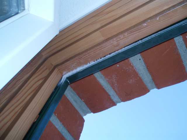 Bild zum BAU-Forumsbeitrag: Schwitzwasser im Fensterfalzraum bei KfW 40-Haus im Forum Fenster und Außentüren