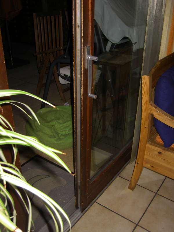 BAU.DE / BAU-Forum: 1. Bild zu Frage "Holzterrassent&uuml;r Hebe-Schiebe-Beschlag (GU): Ersatzteile finden f&uuml;r Baujahr 1980?" im BAU-Forum "Fenster und Au&szlig;ent&uuml;ren"