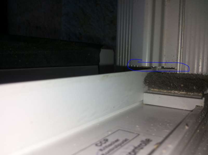 BAU.DE / BAU-Forum: 5. Bild zu Frage "Actual Fenster/T&uuml;ren mit Niedrigschwelle: Kunststoff-Sichtteil &ndash; Problem bekannt? L&ouml;sung?" im BAU-Forum "Fenster und Au&szlig;ent&uuml;ren"