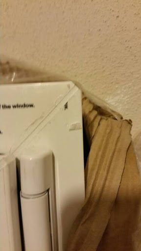 BAU.DE / BAU-Forum: 2. Bild zu Frage "Fensterspalt nach Rahmenverbreiterung: K&auml;ltebr&uuml;cke, Luftloch &ndash; Ist das normal?" im BAU-Forum "Fenster und Au&szlig;ent&uuml;ren"