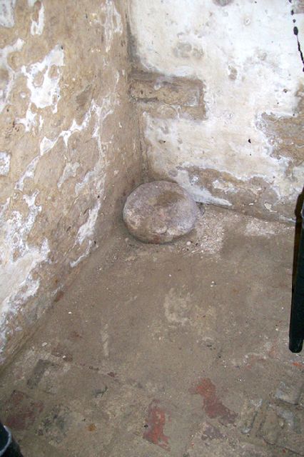 BAU.DE - Forum - Keller - 12777: Kellerfußboden und Wände abdichten