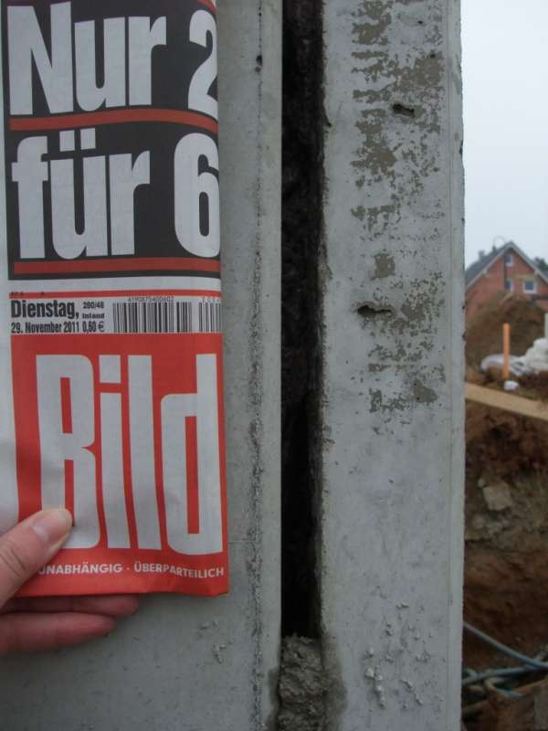 BAU.DE / BAU-Forum: 3. Bild zu Antwort "Wei&szlig;e Wanne: Bilder der Fugen-Katastrophe im Keller" auf die Frage "Wei&szlig;e Wanne Fugenabdichtung: Risiken, Produkte & Alternativen f&uuml;r wasserdichten Keller?" im BAU-Forum "Keller"