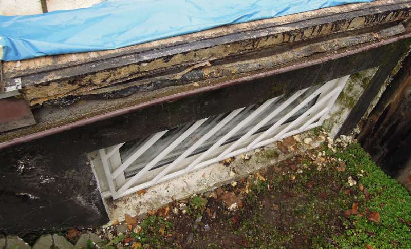 BAU.DE / Forum: 1. Bild zu Frage "Oberflächenwasser von Terrasse dringt in Kellerwand ein" im Forum "Keller"