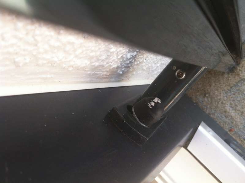 BAU.DE / BAU-Forum: 2. Bild zu Frage "Schr&auml;ge Schrauben Jalousien" im BAU-Forum "Neubau"