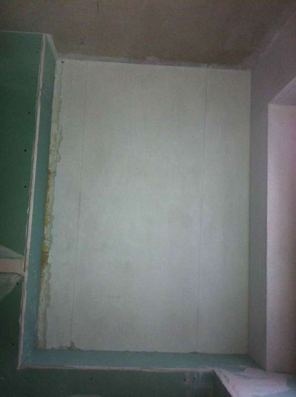 BAU.DE / BAU-Forum: 1. Bild zu Frage "Bad: muss alles mit gr&uuml;nen Gipskarton-Platten beplankt sein?" im BAU-Forum "Neubau"