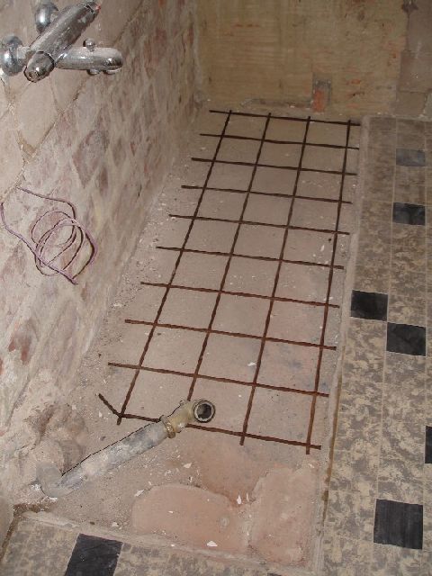 BAU.DE / BAU-Forum: 1. Bild zu Frage "Bad Leitungen erneuern: Kosten, Risiken & Alternativen f&uuml;r 40 Jahre alte Rohre?" im BAU-Forum "Sanit&auml;r, Bad, Dusche, WC"