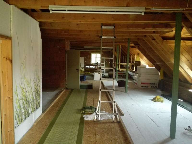 BAU.DE / Forum: 2. Bild zu Frage "Dachbodenausbau von 180 m², Kostenschätzung" im Forum "Modernisierung / Sanierung / Bauschäden"