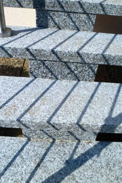 Bild zum BAU-Forumsbeitrag: Wasserablaufnut an Treppe, Standard oder Muss? im Forum Treppen, Rampen, Leitern