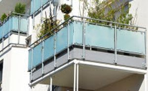 Balkonanbau Kosten: So berechnen Sie den nachträglichen Anbau - Foto: Shutterstock - klikkipetra