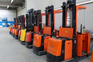 Automatisierung bezieht sich auf den Prozess der Einführung von automatischen Systemen oder Prozessen, die Aufgaben oder Abläufe ausführen können, ohne menschliche Eingriffe.