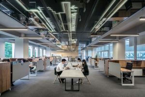 Ein Heimbüro ist ein Arbeitsplatz, der sich in einem privaten Wohnraum befindet.