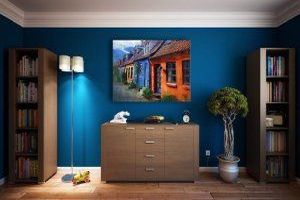 Ein Privatzimmer ist ein Raum in einem Haus oder einer Wohnung, der für Gäste zur Übernachtung zur Verfügung gestellt wird.