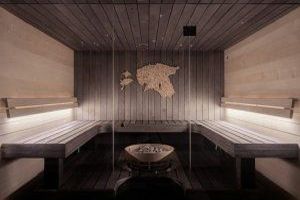 Ein Saunabesuch umfasst den Akt des Aufenthalts in einer Sauna, um die gesundheitlichen Vorteile von Wärme, Entspannung und Entgiftung zu genießen.