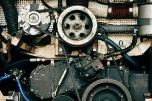 Eine Suchmaschine ist ein Online-Dienst oder eine Software, die verwendet wird, um nach Informationen, Webseiten, Dateien oder anderen Inhalten im Internet zu suchen.