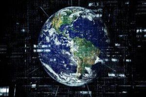 Zigbee ist ein energiesparender Funkstandard, der speziell für die Kommunikation von Smart-Home- und IoT-Geräten entwickelt wurde.