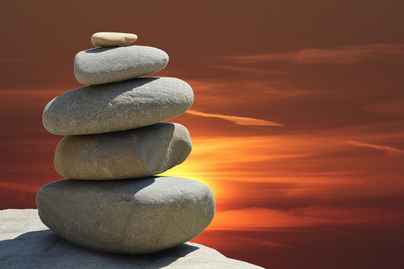 Chi ist ein zentraler Begriff der chinesischen Philosophie und steht für die universelle Lebensenergie, die alle Lebewesen und Dinge durchdringt.