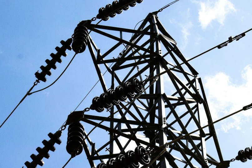 Energietechnik ist ein interdisziplinäres Fachgebiet, das sich mit der Erzeugung, Verteilung, Speicherung und Nutzung von Energie befasst.