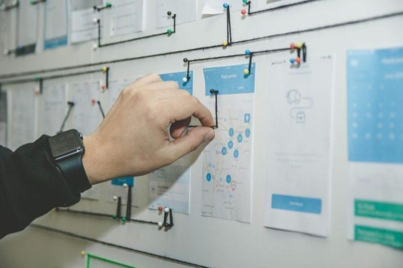 Der Fußabdruck bezieht sich auf die Gesamtheit der Auswirkungen, die eine Person, Organisation oder Aktivität auf die Umwelt hat.