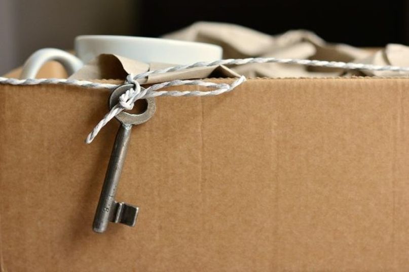 Gipskarton ist ein vielseitiges Baumaterial, das oft im Trockenbau verwendet wird.