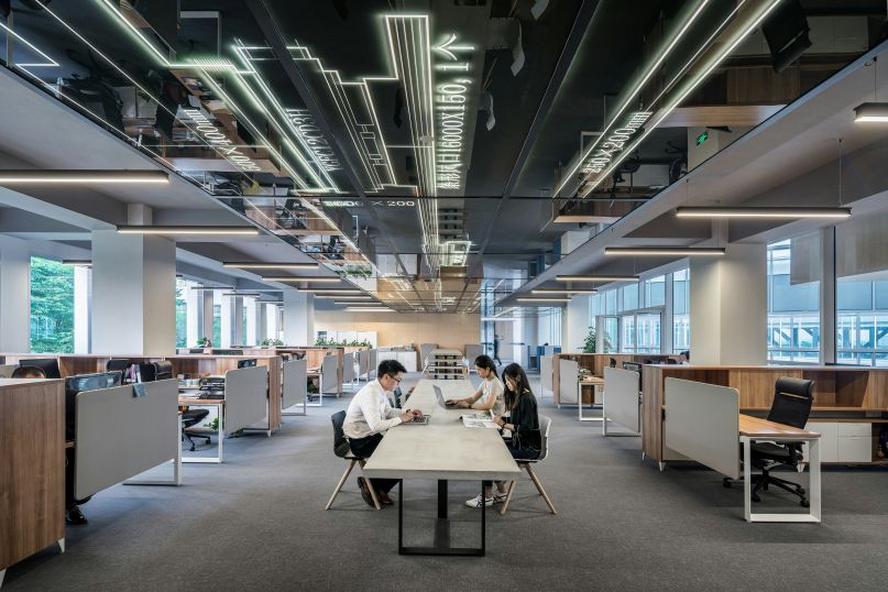 Ein Heimbüro ist ein Arbeitsplatz, der sich in einem privaten Wohnraum befindet.