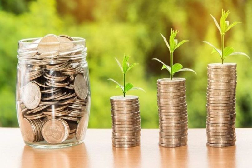 Plus ist ein vielseitiger Begriff, der in verschiedenen Kontexten verwendet wird, um etwas Zusätzliches, Positives oder eine Ergänzung auszudrücken.