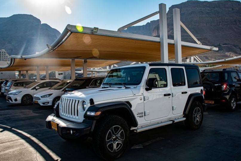 Photovoltaik-Carport, Solar-Carport, Solardach, Solarüberdachung, PV-Überdachung, PV-Carport, Energie-Carport, Solarpanel-Überdachung, Solarparkplatz, Solare Parkplatzabdeckung